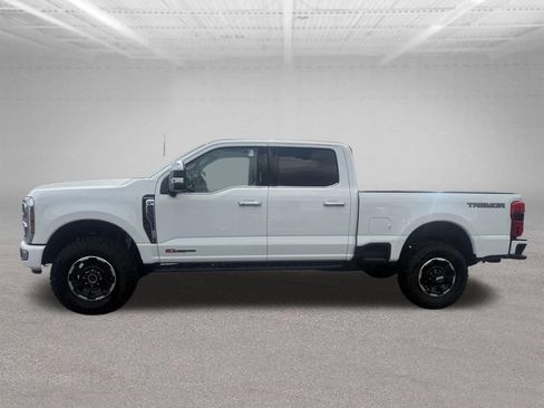 New 2026 Ford F250 Platinum w/ Platinum Plus Package AWD/4WD image 9