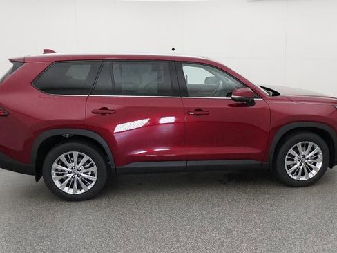 New 2026 Toyota Grand Highlander Platinum image 11