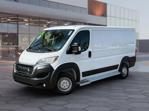 Used 2025 RAM ProMaster 2500 w/ U-Haul Equipment Group FWD image 2