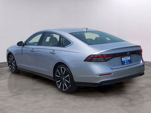 Used 2023 Honda Accord Touring image 6