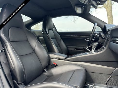 Used 2017 Porsche 911 Turbo S image 5