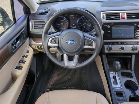 Used 2017 Subaru Outback 3.6R Limited image 18