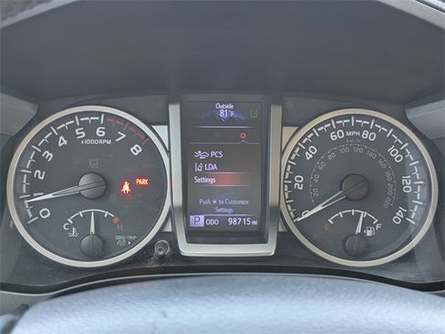 Used 2020 Toyota Tacoma SR5 image 27