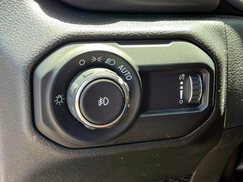 Used 2023 Jeep Wrangler Unlimited Sport AWD/4WD image 20