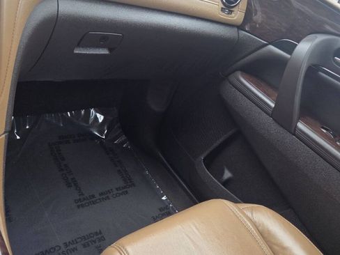 Used 2016 Buick Enclave Leather FWD image 16