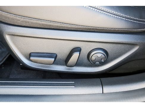 Used 2026 Genesis G70 2.5T image 29