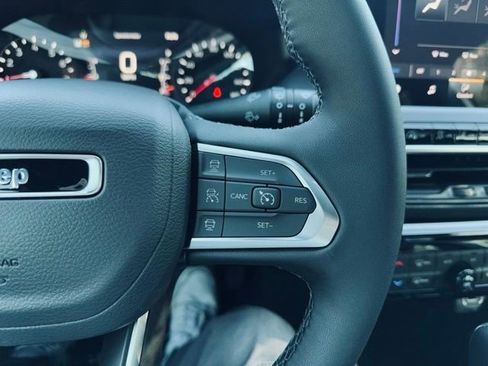 New 2026 Jeep Compass Limited image 24