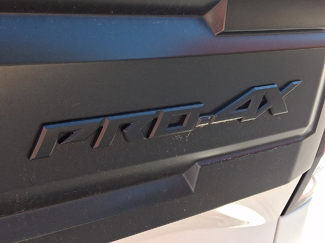 Used 2026 Nissan Frontier PRO-4X AWD/4WD image 30