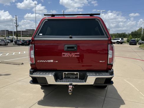 Used 2017 GMC Canyon SLT w/ Driver Alert Package AWD/4WD image 6