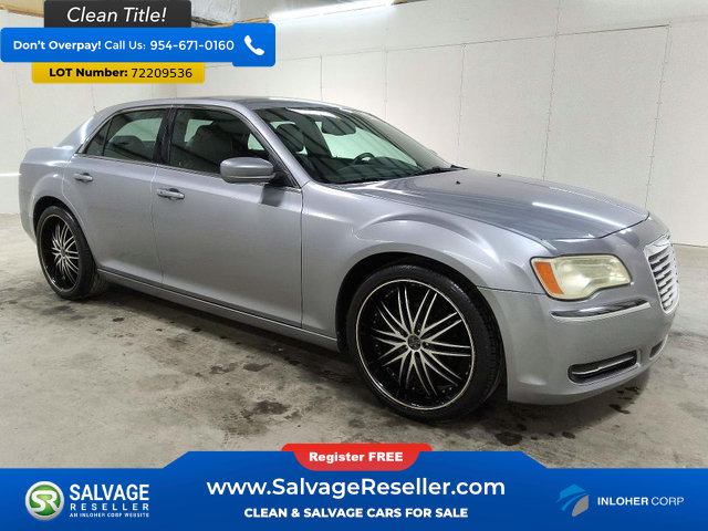 Used 2014 Chrysler 300 RWD image 5