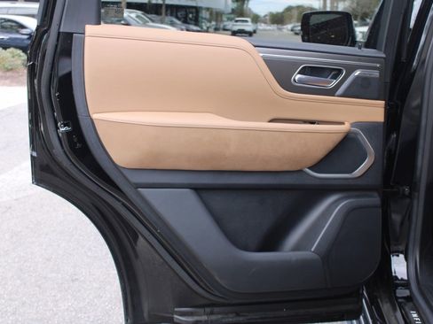 Certified 2025 INFINITI QX80 Luxe image 45