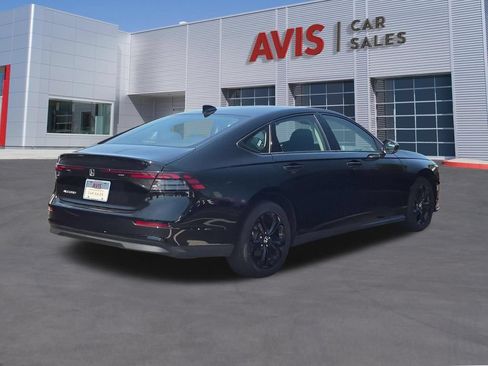 Used 2025 Honda Accord SE image 6