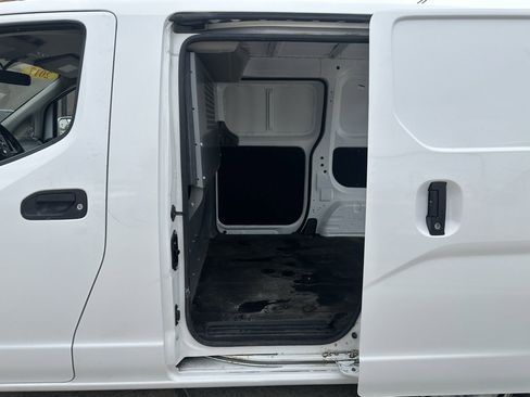 Used 2017 Nissan NV200 SV w/ Back Door Glass Package image 24