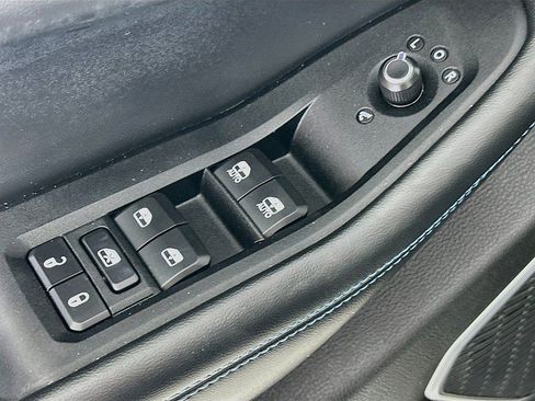 Used 2022 Jeep Grand Cherokee Trailhawk w/ Advanced Protech Group II AWD/4WD image 19