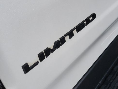 Used 2021 RAM 1500 Limited w/ Night Edition image 17