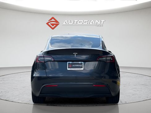 Used 2024 Tesla Model Y Long Range RWD image 20