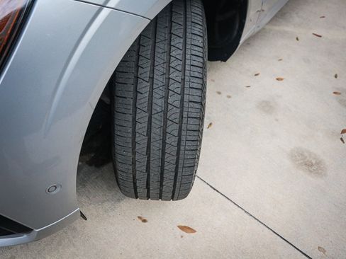 Used 2025 Volvo XC60 B5 Plus image 12