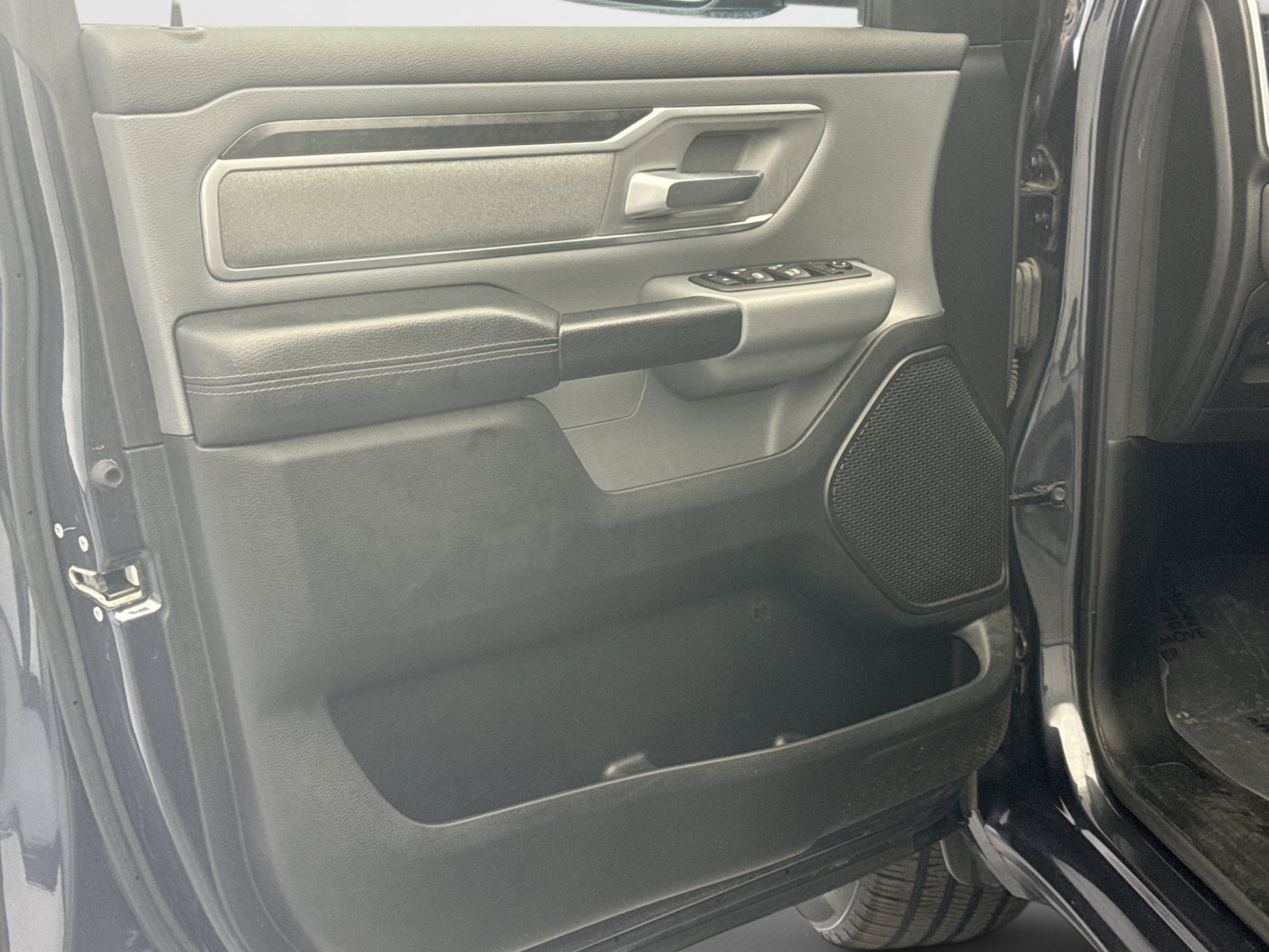 Used 2021 RAM 1500 Big Horn AWD/4WD image 9