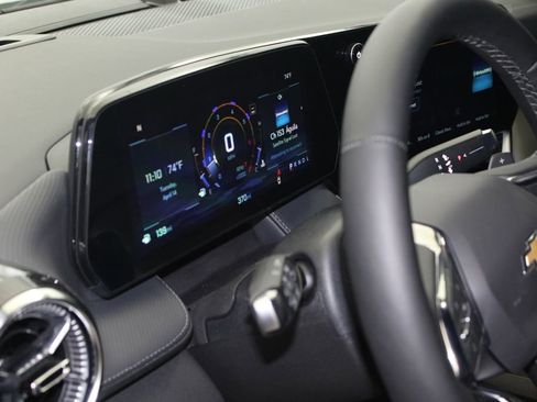 New 2026 Chevrolet Equinox LT w/ Convenience Package II FWD image 13