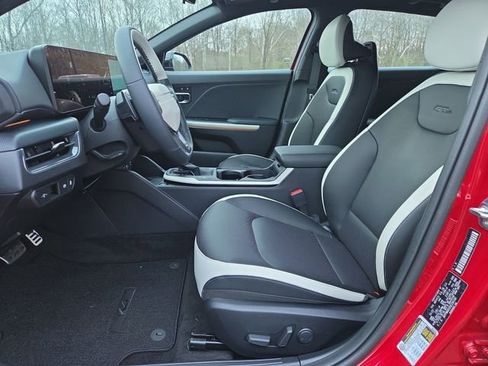 New 2025 Kia K4 GT-Line Turbo image 5