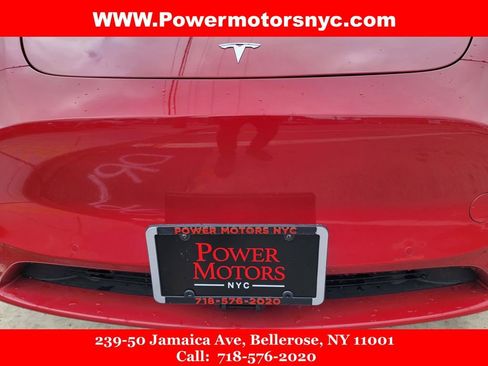Used 2022 Tesla Model Y Long Range image 10