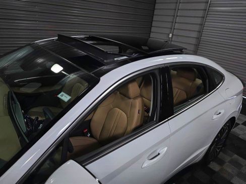 Used 2025 Hyundai Sonata Limited FWD image 10