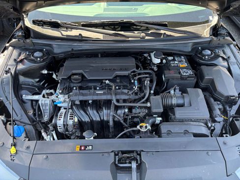 Used 2025 Kia K4 LXS image 25