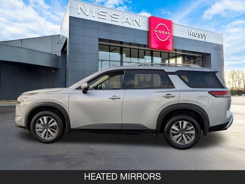 New 2025 Nissan Pathfinder SL w/ Cargo Package image 5