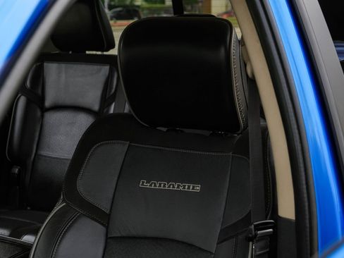 Used 2020 RAM 2500 Laramie image 32