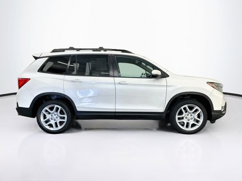 Used 2024 Honda Passport EX-L image 10
