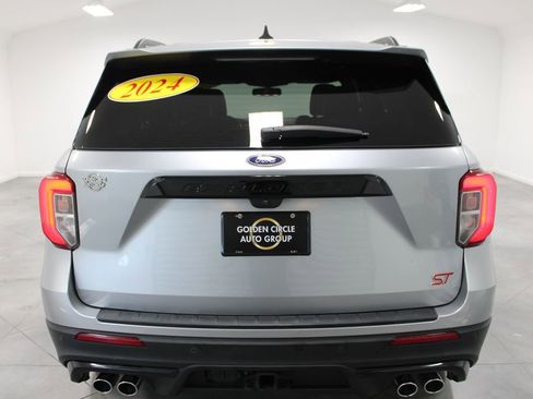 Used 2024 Ford Explorer ST w/ Equipment Group 401A image 8