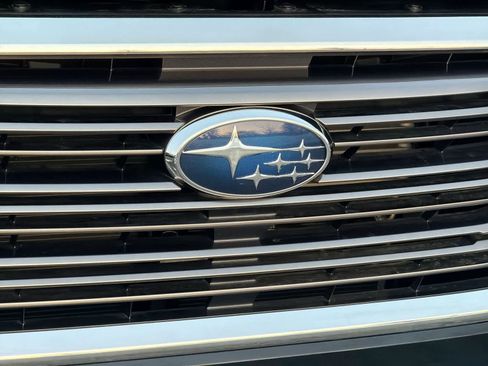 Used 2019 Subaru Ascent Limited w/ Popular Package #3 image 12