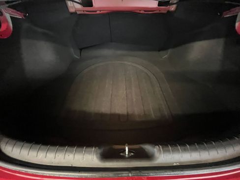 Used 2025 Hyundai Elantra SEL image 32