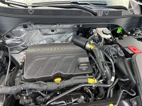 New 2026 Chevrolet Trax LT w/ Sunroof Package FWD image 31