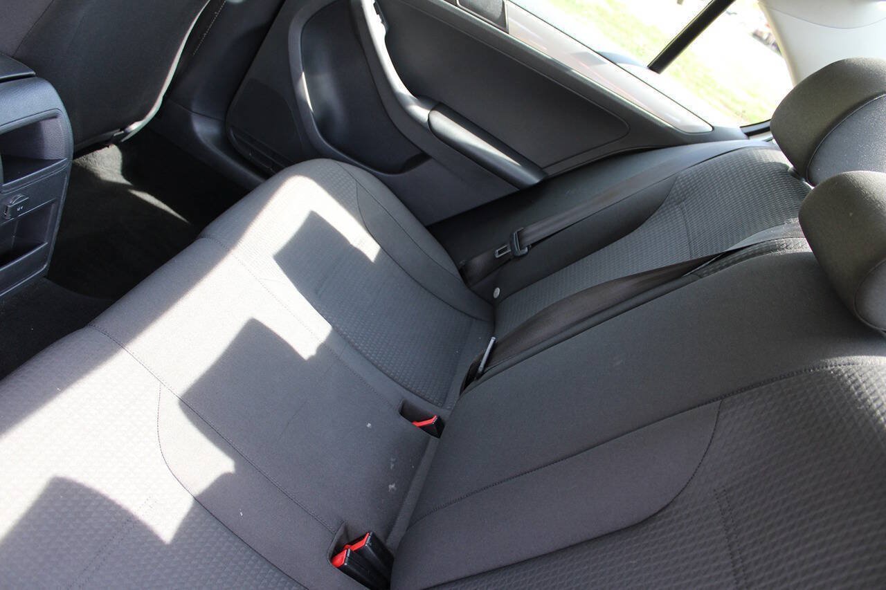 Used 2016 Volkswagen Jetta SE FWD image 32