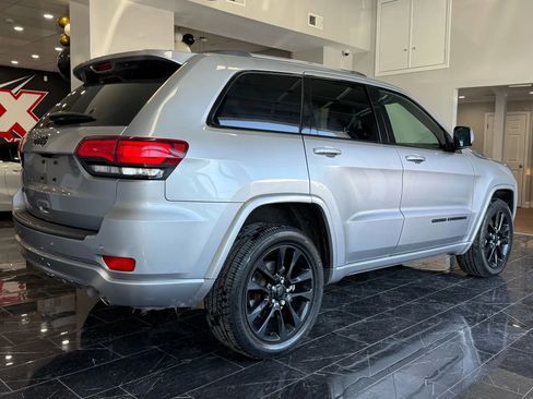 Used 2021 Jeep Grand Cherokee Altitude image 6