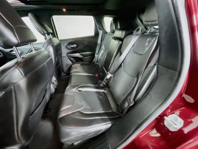 Used 2020 Jeep Cherokee High Altitude AWD/4WD image 26