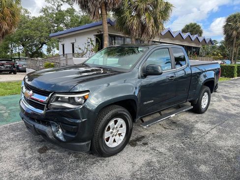 Used 2017 Chevrolet Colorado W/T w/ WT Convenience Package image 2