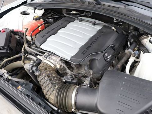 Used 2019 Chevrolet Camaro SS image 8