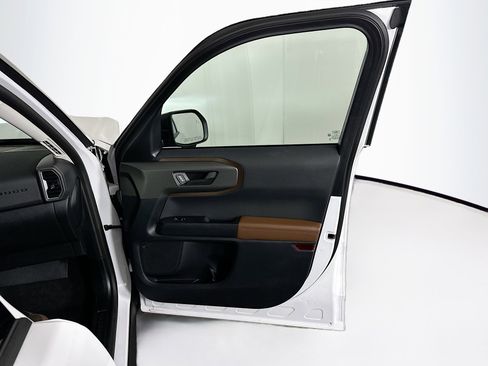 Used 2025 Ford Bronco Sport Outer Banks w/ Outer Banks Tech Package+ AWD/4WD image 31