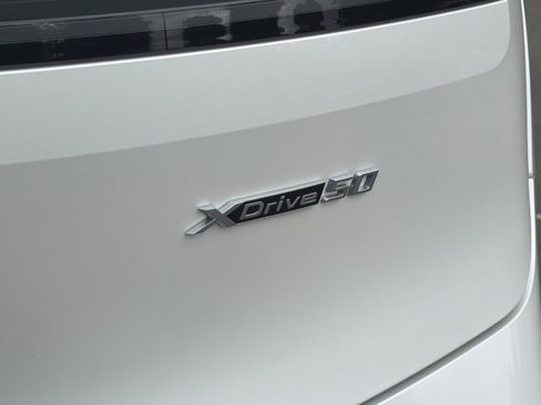Used 2024 BMW iX xDrive50 w/ Sport Package AWD/4WD image 40