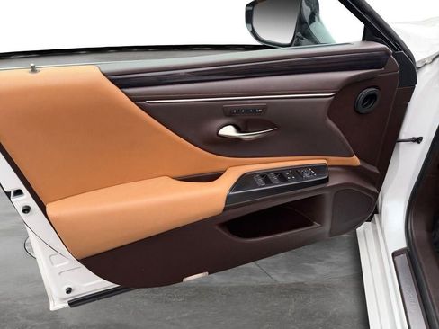 Used 2021 Lexus ES 250 250 w/ Premium Package image 10