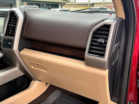 Used 2018 Ford F150 Lariat RWD image 16