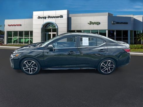 Used 2025 Nissan Sentra SR image 4
