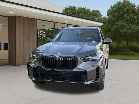 Used 2026 BMW X5 sDrive40i w/ M Sport Package RWD image 3
