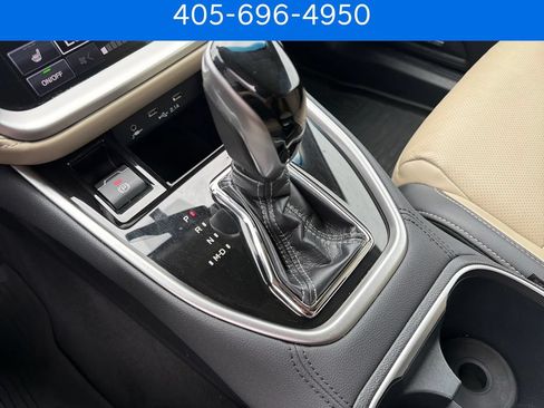Used 2020 Subaru Outback Limited w/ Popular Package #2 AWD/4WD image 26