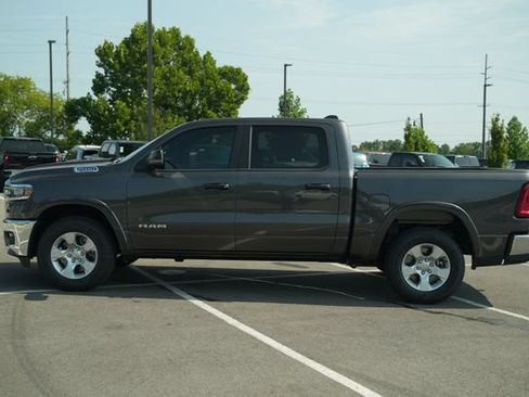 New 2026 RAM 1500 Big Horn AWD/4WD image 4
