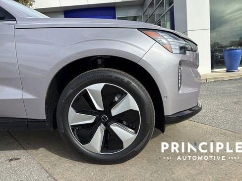 New 2026 Volvo EX90 Plus image 10