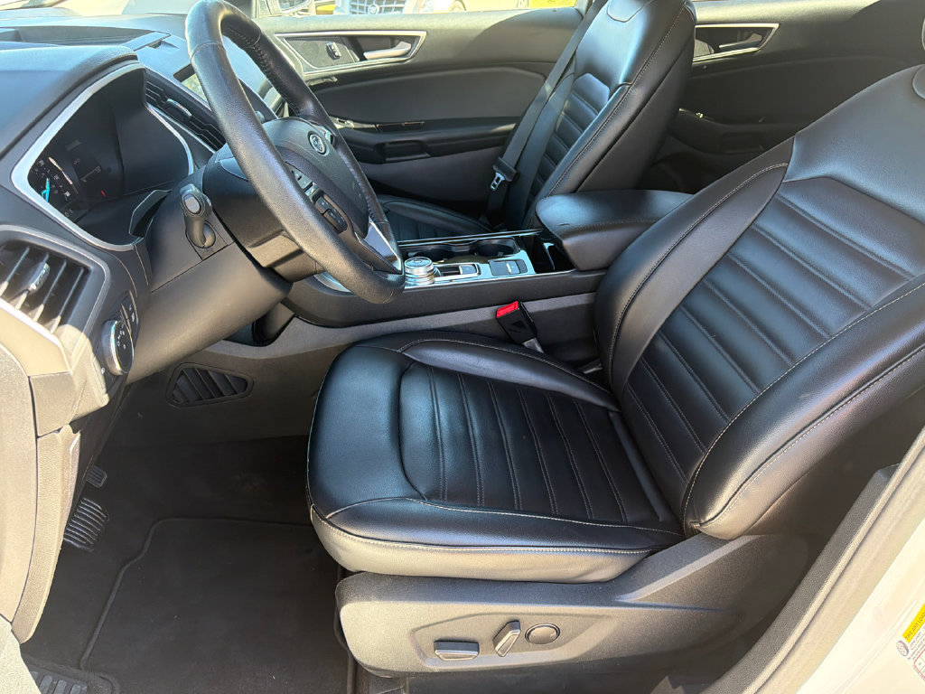 Used 2020 Ford Edge SEL w/ Convenience Package FWD image 9