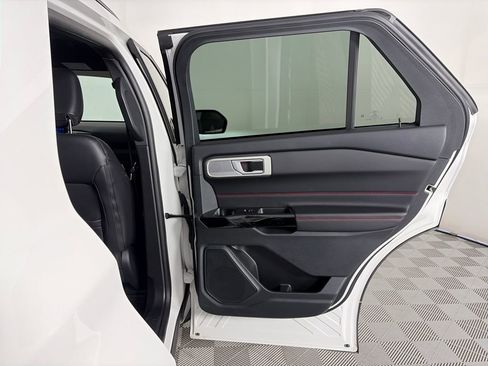 Certified 2023 Ford Explorer ST-Line w/ Class IV Trailer Tow Package image 28